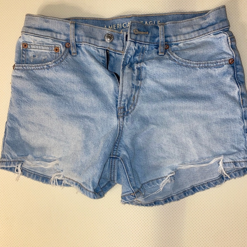 American eagle shorts light washed coverage size 00